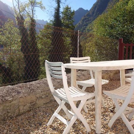 Appt 4/6 Couchages Avec Terrasse Cauterets Apartment Ngoại thất bức ảnh